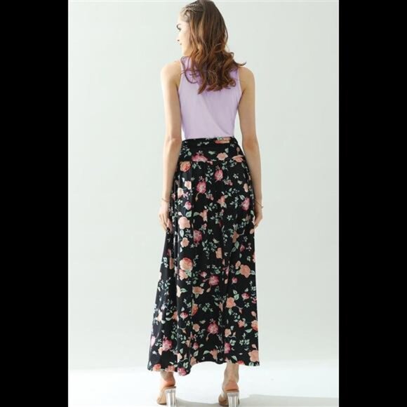 Ninexis Notched Rib Knit Tank - Picture 7 of 12